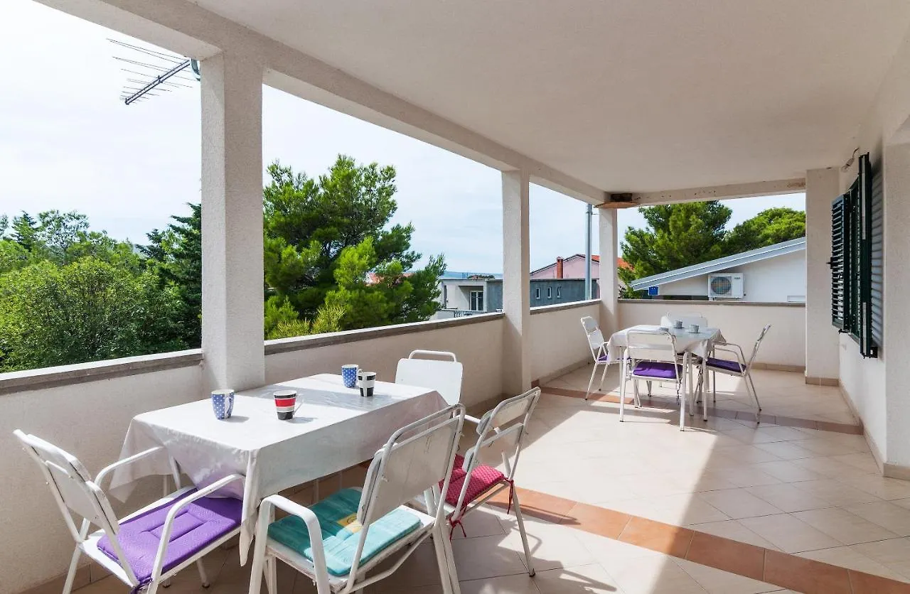 Gæstehus Apartman Iva-Family Holiday 250 M From Pebble Beach Seline Kroatien